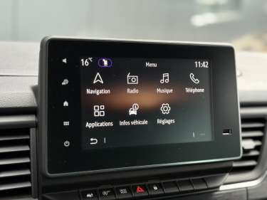 NISSAN PRIMASTAR COMBI L2 3T 2.0 DCI 170 DCT6 Tekna