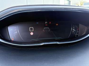 PEUGEOT 5008 1.5 BlueHDI 130 EAT8 Allure