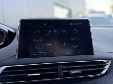 PEUGEOT 5008 1.5 BlueHDI 130 EAT8 Allure
