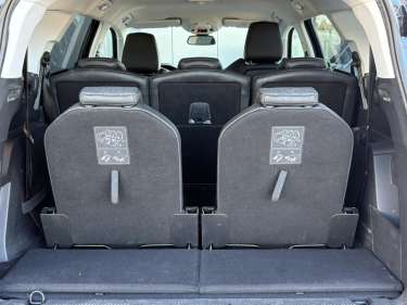 PEUGEOT 5008 1.5 BlueHDI 130 EAT8 Allure