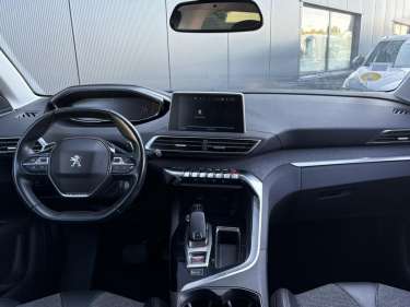 PEUGEOT 5008 1.5 BlueHDI 130 EAT8 Allure