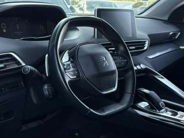 PEUGEOT 5008 1.5 BlueHDI 130 EAT8 Allure