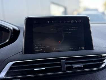 PEUGEOT 5008 1.5 BlueHDI 130 EAT8 Allure