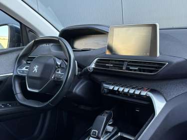 PEUGEOT 5008 1.5 BlueHDI 130 EAT8 Allure