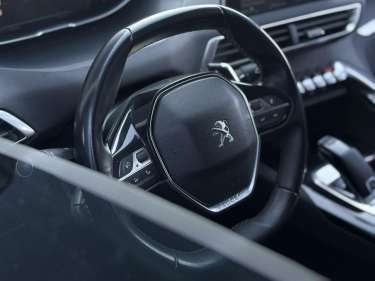 PEUGEOT 5008 1.5 BlueHDI 130 EAT8 Allure
