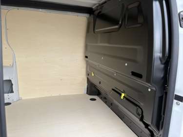 PEUGEOT EXPERT M NV 1.5 BlueHDI 120