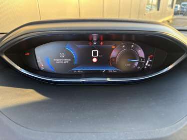 PEUGEOT 3008 1.5 BlueHDI 130 EAT8 Allure Pack