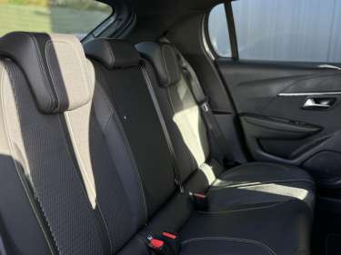 PEUGEOT 208 NV Hybrid 145 e-DSC6 GT