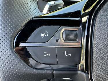 PEUGEOT 208 NV Hybrid 145 e-DSC6 GT