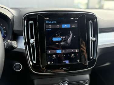 VOLVO XC40 B3 MHEV 163ch Core+ DCT 7