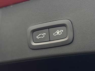 VOLVO XC40 B3 MHEV 163ch Core+ DCT 7