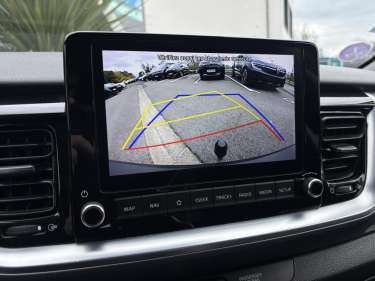 KIA STONIC 1.0 T-GDI MHEV 100 Launch Edition