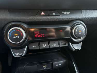 KIA STONIC 1.0 T-GDI MHEV 100 Launch Edition