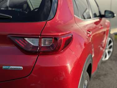 KIA STONIC 1.0 T-GDI MHEV 100 Launch Edition