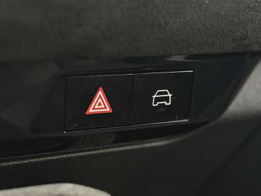 DS DS4 1.5 BlueHDI 130 EAT8 Performance Line +