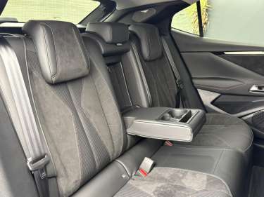 DS DS4 1.5 BlueHDI 130 EAT8 Performance Line +