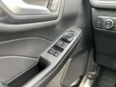 FORD KUGA III 1.5 EcoBoost 150 ST-Line