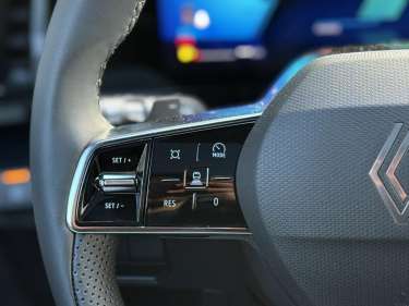 RENAULT ESPACE VI E-Tech Full Hybrid 200 Techno 7PL