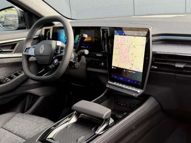 RENAULT ESPACE VI E-Tech Full Hybrid 200 Techno 7PL