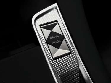 DS DS7 1.5 BlueHDI 130 EAT8 Etoile