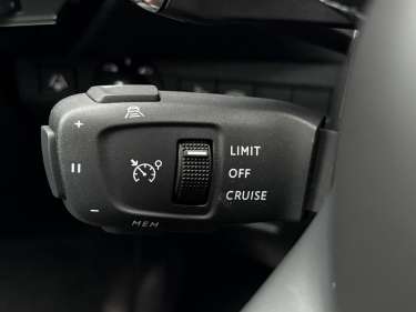 DS DS7 1.5 BlueHDI 130 EAT8 Etoile