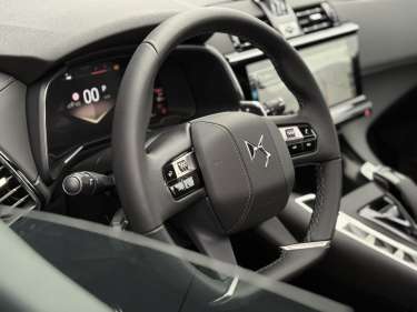 DS DS7 1.5 BlueHDI 130 EAT8 Etoile