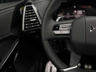 DS DS7 1.5 BlueHDI 130 EAT8 Etoile