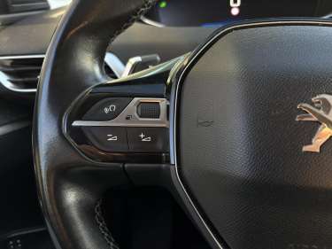 PEUGEOT 5008 1.5 BlueHDI 130 EAT8 Allure Business