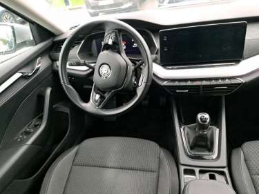 SKODA OCTAVIA COMBI 2.0 TDI 115 Ambition