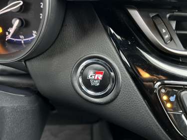 TOYOTA C-HR 2.0 Hybrid 184 e-CVT GR Sport