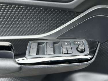 TOYOTA C-HR 2.0 Hybrid 184 e-CVT GR Sport