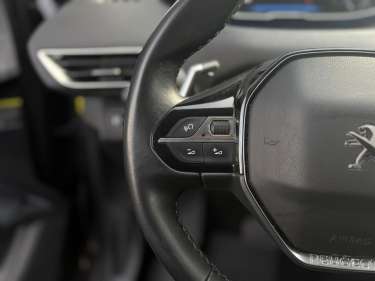 PEUGEOT 3008 1.5 BlueHDI 130 EAT8 Allure Pack
