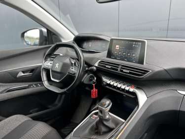 PEUGEOT 5008 1.5 BlueHDI 130 Active