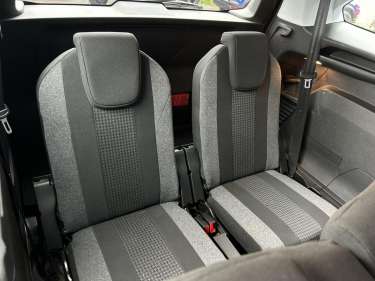 PEUGEOT 5008 1.5 BlueHDI 130 Active