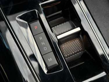 PEUGEOT 3008 1.5 BlueHDI 130 EAT8 GT