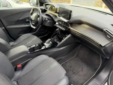 PEUGEOT 2008 1.5 BlueHDI 130 EAT8 GT