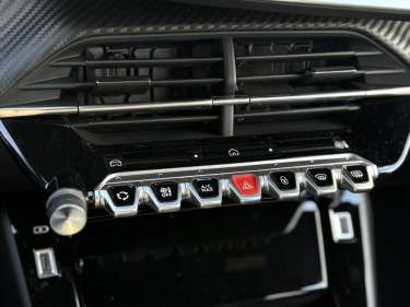 PEUGEOT 2008 Hybrid 145 e-DSC6 Allure