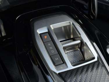 PEUGEOT 2008 Hybrid 145 e-DSC6 Allure