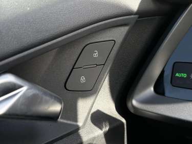 AUDI A3 BERLINE 30 TFSI 116 S-tronic Advanced Edition