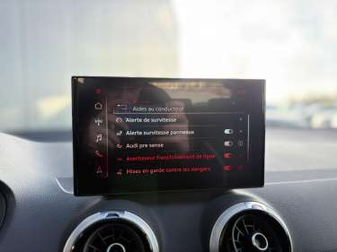 AUDI Q2 30 TDI 116 S-Line