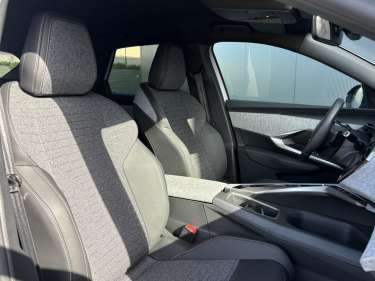 PEUGEOT 3008 NV Hybrid 145 e-DSC6 Allure