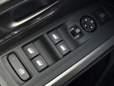 PEUGEOT 3008 NV Hybrid 145 e-DSC6 Allure