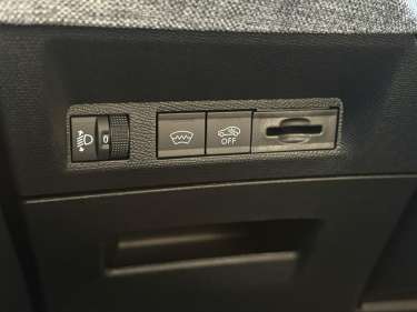 PEUGEOT 3008 NV Hybrid 145 e-DSC6 Allure