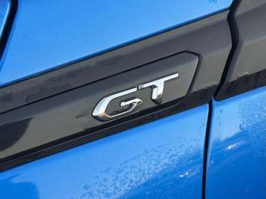 PEUGEOT 2008 1.5 BlueHDI 130 EAT8 GT