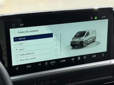 VW TRANSPORTER T7 PROCAB L1H1 2.0 TDI 170 BVA8 Business