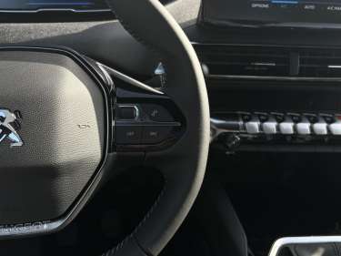 PEUGEOT 3008 PureTech 130 Active Pack