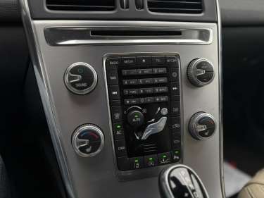 VOLVO XC 60 D4 190 Summum Geartronic