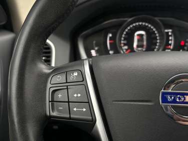 VOLVO XC 60 D4 190 Summum Geartronic