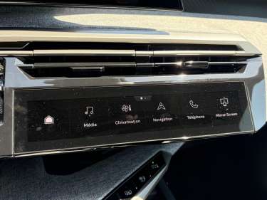 PEUGEOT 3008 NV Hybrid 145 e-DSC6 Allure