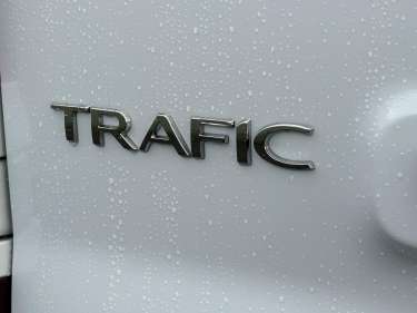 RENAULT TRAFIC L2H1 3T 2.0 BlueDCI 170 Auto9 Extra